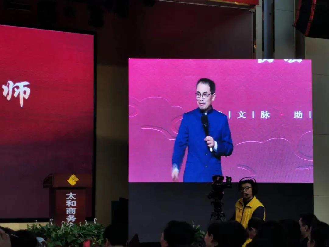 青年才俊，何以成“王”？